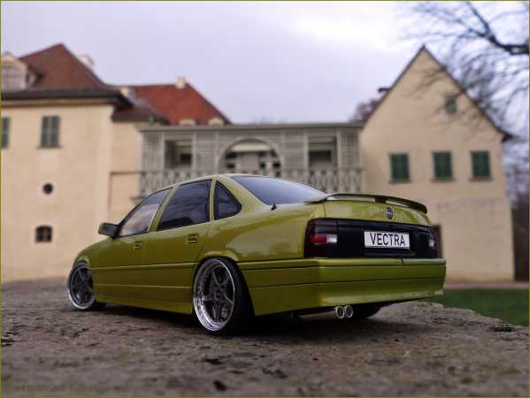 1:18 Opel Vectra A 2000 16V Bj.90 + 3tlg. OZ Mito Alu = LENKBAR !